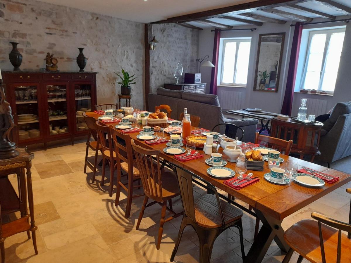 Aux Sources De Ouanne Bed & Breakfast Bagian luar foto