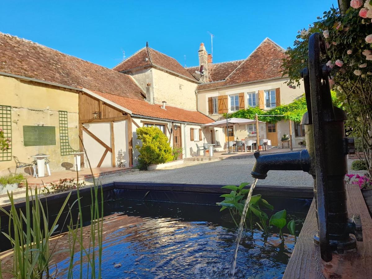 Aux Sources De Ouanne Bed & Breakfast Bagian luar foto
