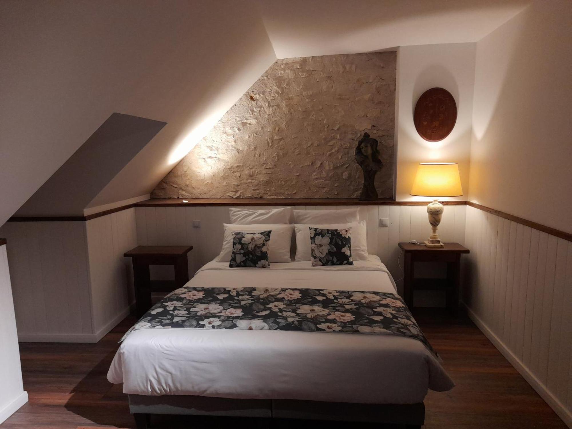 Aux Sources De Ouanne Bed & Breakfast Ruang foto
