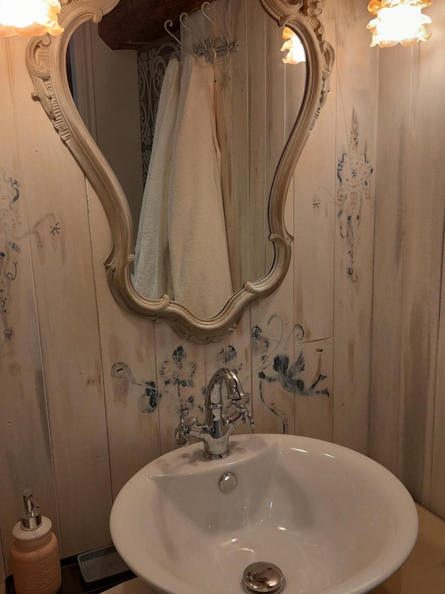Aux Sources De Ouanne Bed & Breakfast Ruang foto