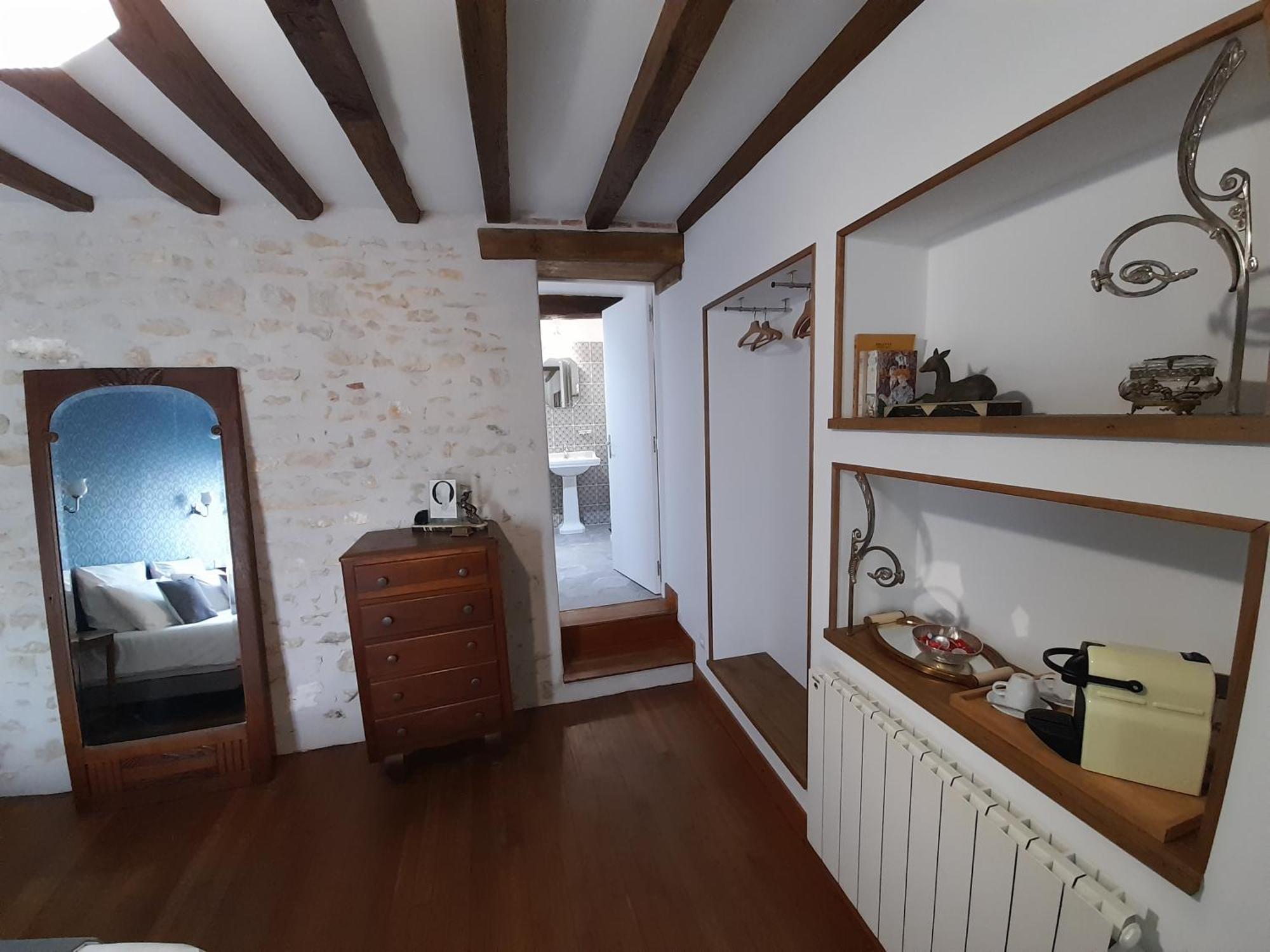 Aux Sources De Ouanne Bed & Breakfast Ruang foto