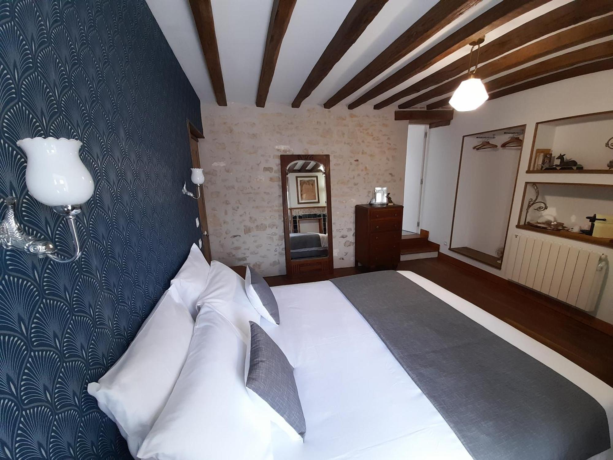Aux Sources De Ouanne Bed & Breakfast Ruang foto